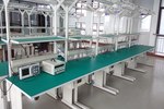 【常州】電器配件生產(chǎn)車間選用厚2mm綠色防靜電膠皮鋪設(shè)于工作臺(tái)