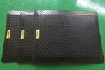 加厚抗疲勞地墊 汽車制造業(yè)應用更舒適