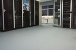 機房地面必須要鋪防靜電地膠嗎？
